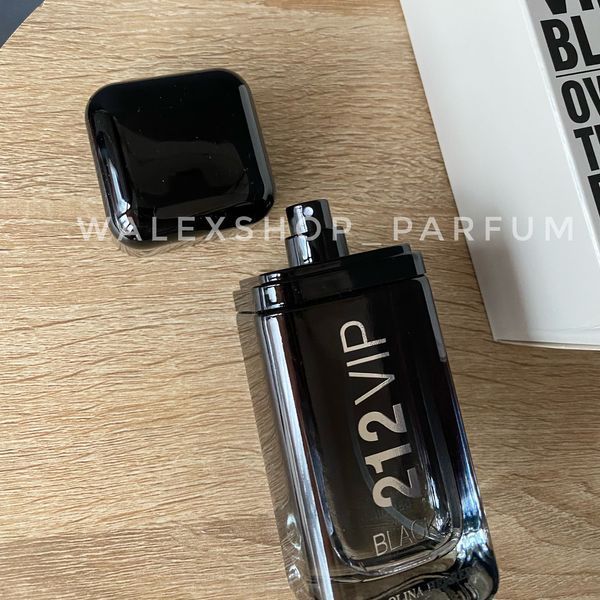 Парфуми Чоловічі Carolina Herrera 212 VIP Black (Тестер) 100 ml Кароліна Ерера 212 Віп Блек (Тестер) 100 мл 55330 фото
